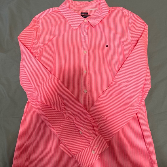 White and pink shirt (size M) - Picture 2 of 3